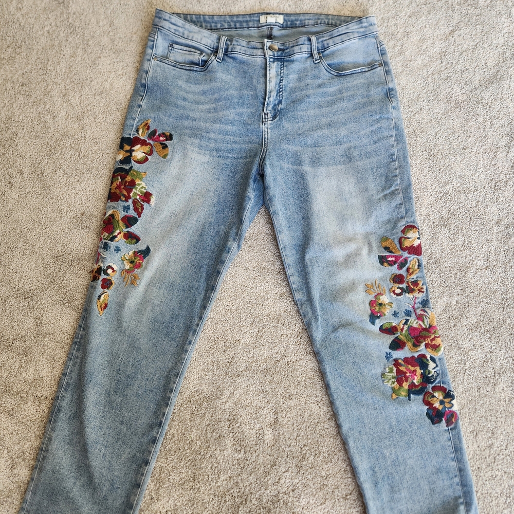 Tru Luxe Jeans Light Blue with Floral Embroidery
